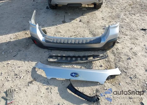 2018 Subaru Outback 2.5I Limited z USA, uszkodzony, nr VIN 4S4BSANC5J3266511